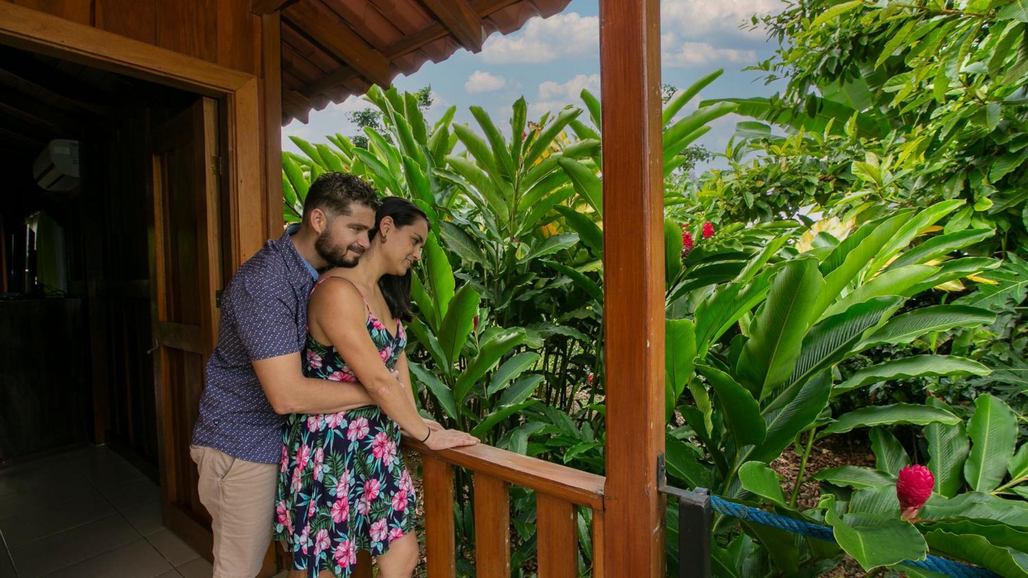 Hotel Rancho Cerro Azul La Fortuna Bagian luar foto