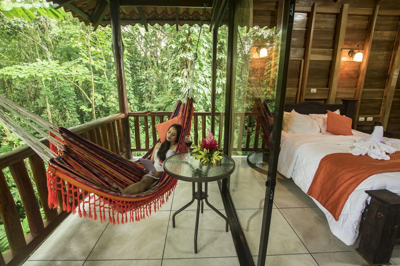 Hotel Rancho Cerro Azul La Fortuna Bagian luar foto