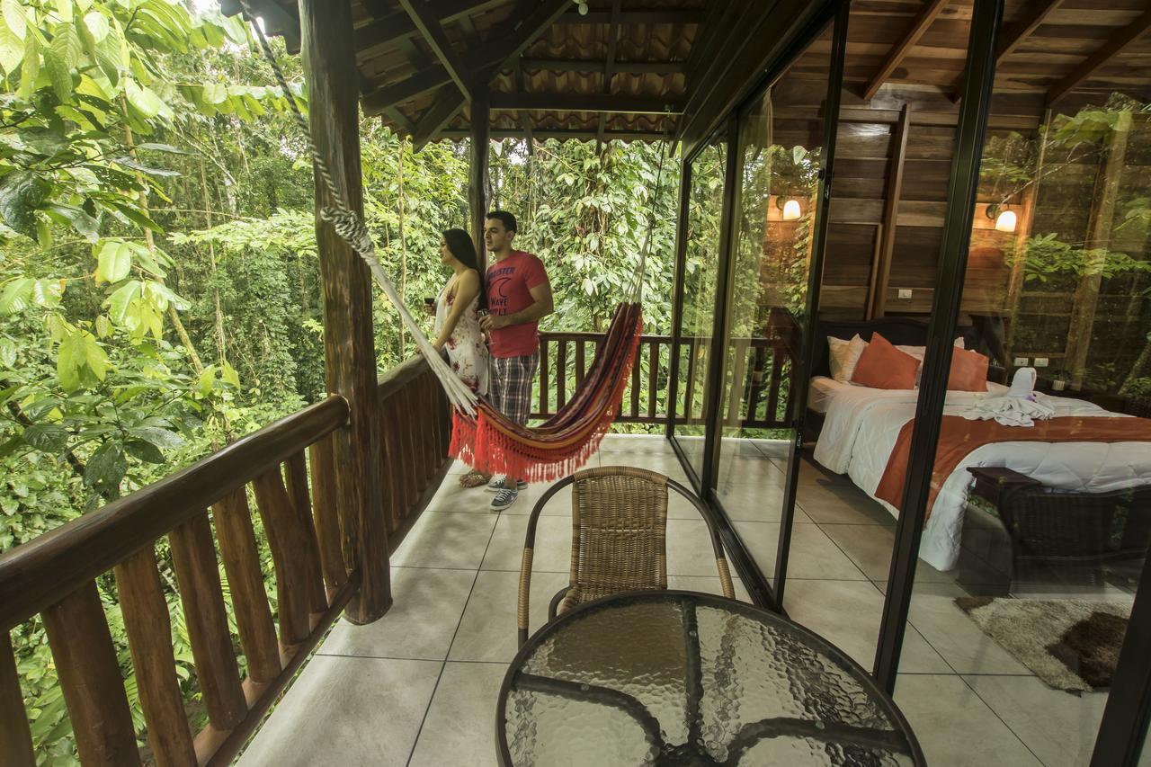 Hotel Rancho Cerro Azul La Fortuna Bagian luar foto