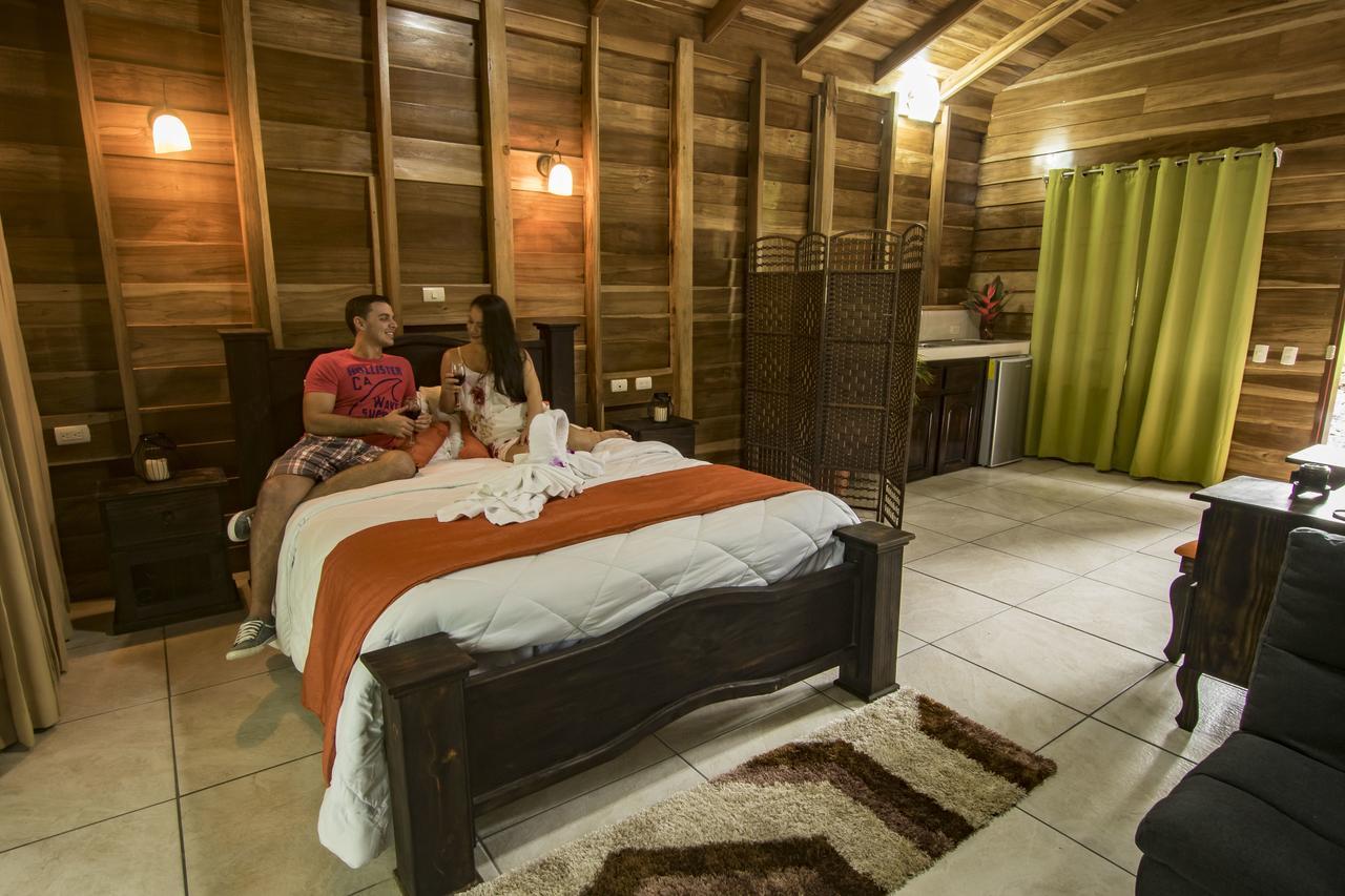 Hotel Rancho Cerro Azul La Fortuna Bagian luar foto
